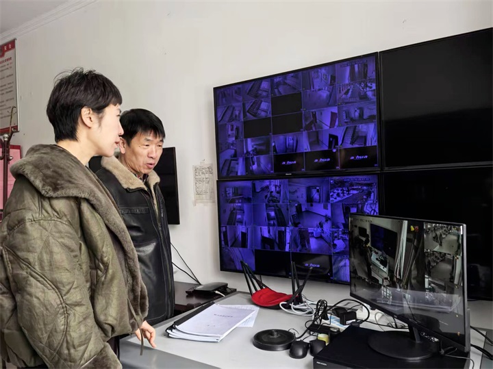 王晓宇“四不两直”开展春节前专项检查